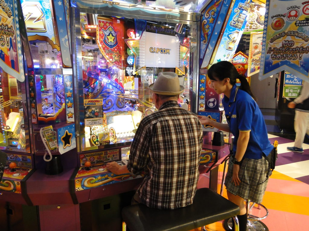 シニアに人気！ゲームセンター ～新たなコミュニティの場